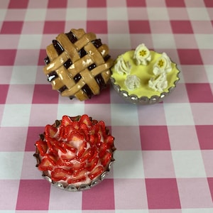 Cutesy Pie Trinkets / Pie Magnets