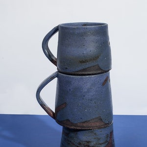 Conjunto de 3 canecas de cerâmica, xícaras de café rústicas em grés, canecas de cerâmica feitas à mão.