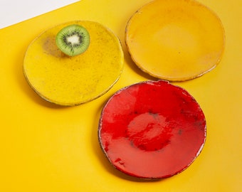Platillo pequeño de cerámica, plato de barro diminuto, plato reposacucharas, plato esmaltado amarillo, plato de acompañamiento, plato para servir, plato de aperitivo, plato moderno