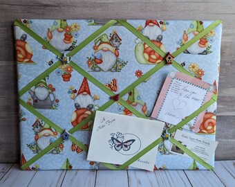 Spring Gnome Memo Board, Spring Decor, Bulletin Board, Spring French Memo board, Office cubicle decor