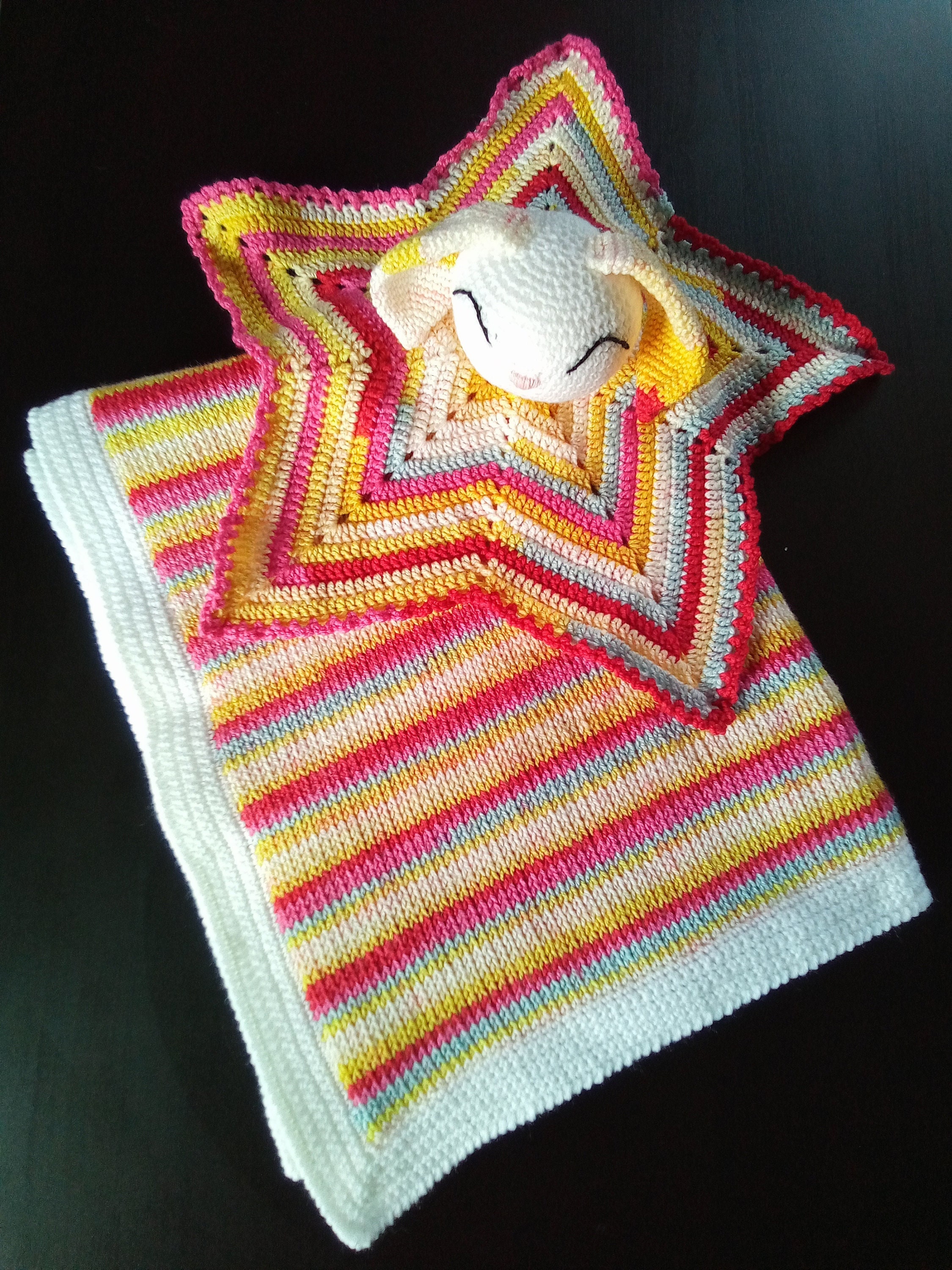 Set Couverture et Doudou Lapin Étoile Assorti