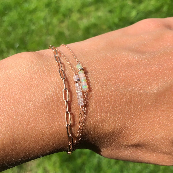 Stapel Armband mit Welo Opal oder Regenbogen Mondstein