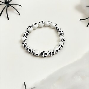 Skull Bracelet, Halloween Jewelry, Creepy Cute, Human Skull, Cool Bracelets, Horror Bracelet, Goth Accessories, Gifts for Him Unique