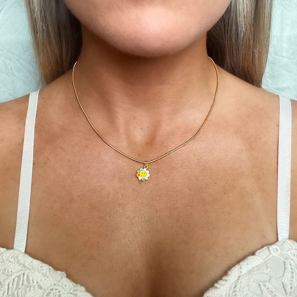 Gold Snake Chain Necklace with Cute Flower Face Charm, Summer Gift Ideas, Trending Jewelry, Best Friend Necklace, Everyday Necklace