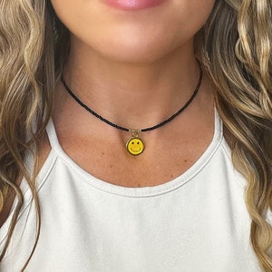 Smiley Face Necklace, Hippie Jewelry, Gift for Girl Friend, Beaded Choker, Birthday Gift, Smiley Bead, 90s Nostalgia, Charm Necklaces