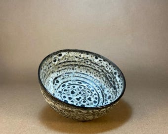 Cuenco mediano decorativo con escamas de dragón