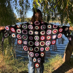 Floral Granny Crochet Knit Shawl, Granny Square Shawl, Boho Shawl, Vintage Shawl, Crochet Wrap, Handmade vintage shawl/wrap/poncho, Fringed