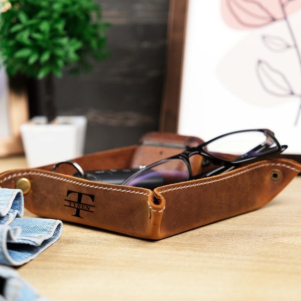 Leather Valet Tray, Dice Tray, Personalized Desk Organizer, Handcrafted Leather Desk Caddy, Gifts for Men, Fathers Day Gift Ideas, Dad Gifts