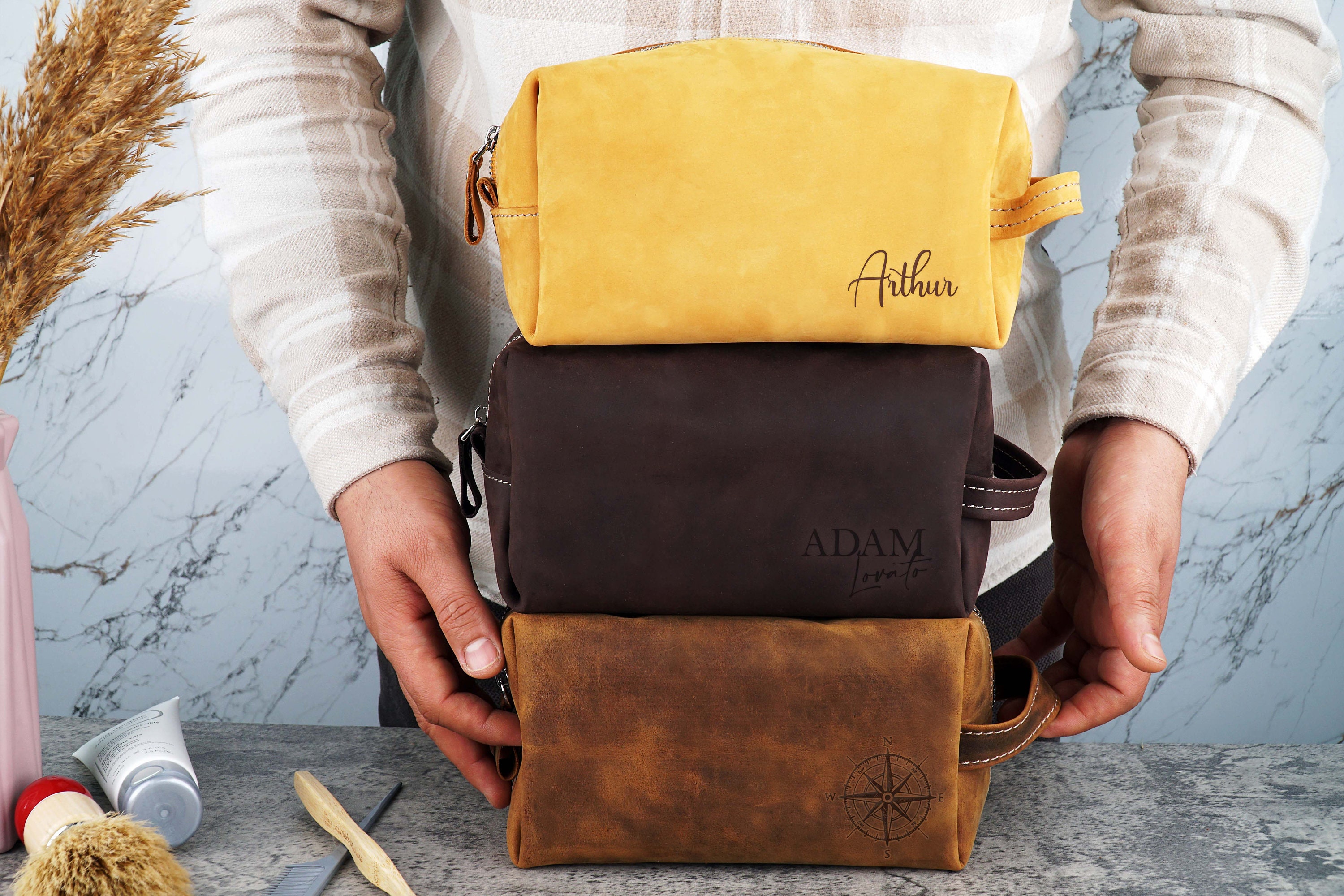 Custom Leather Dopp Kit, Personalized Travel Toiletry Bag - Etsy