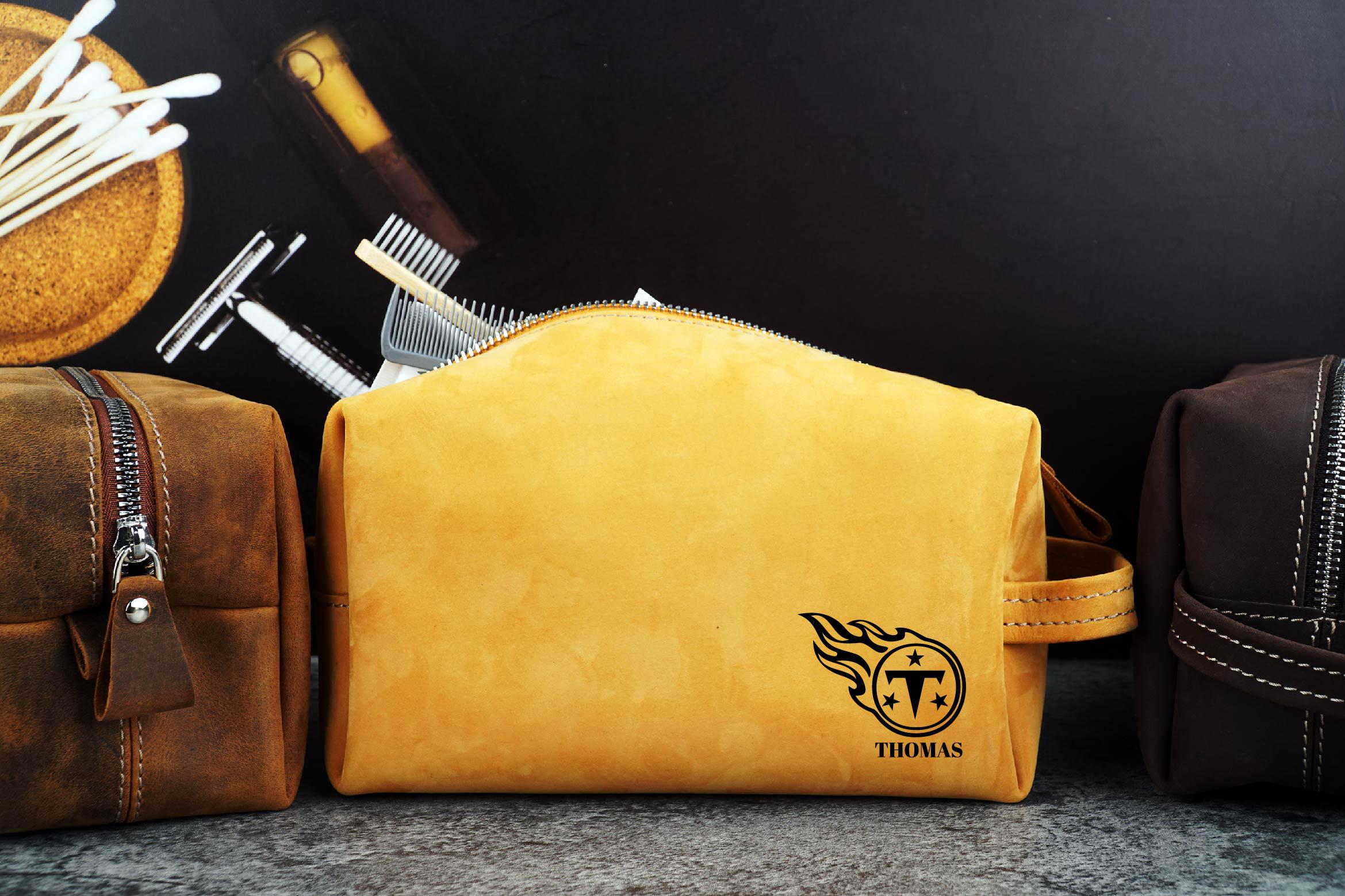 Custom Monogram Leather Dopp Kit , Personalized Gift Dopp Kit - Etsy