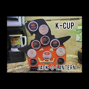 Porte-gobelet Jack-O-Lantern : rangement pour dosettes de café en bois peint