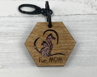 Personalized Maple Wood 'Fur Mom' Keychain: Engraved Pet Lover Gift