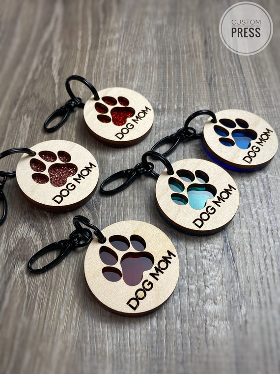 Personalized Dog Mom Keychain, Dog Paw