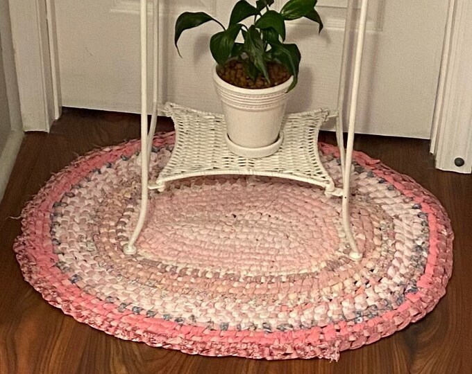 Vintage Crocheted Pink Rag Rug Oval 26 X 28 Etsy