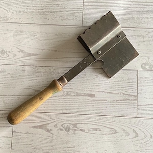 Vintage Meat Tenderizer: Sawtooth Blade, Wood Handle Kitchen Decor