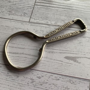 Mudders Milk - Bottle Opener Mudders Milk - Bottle Opener