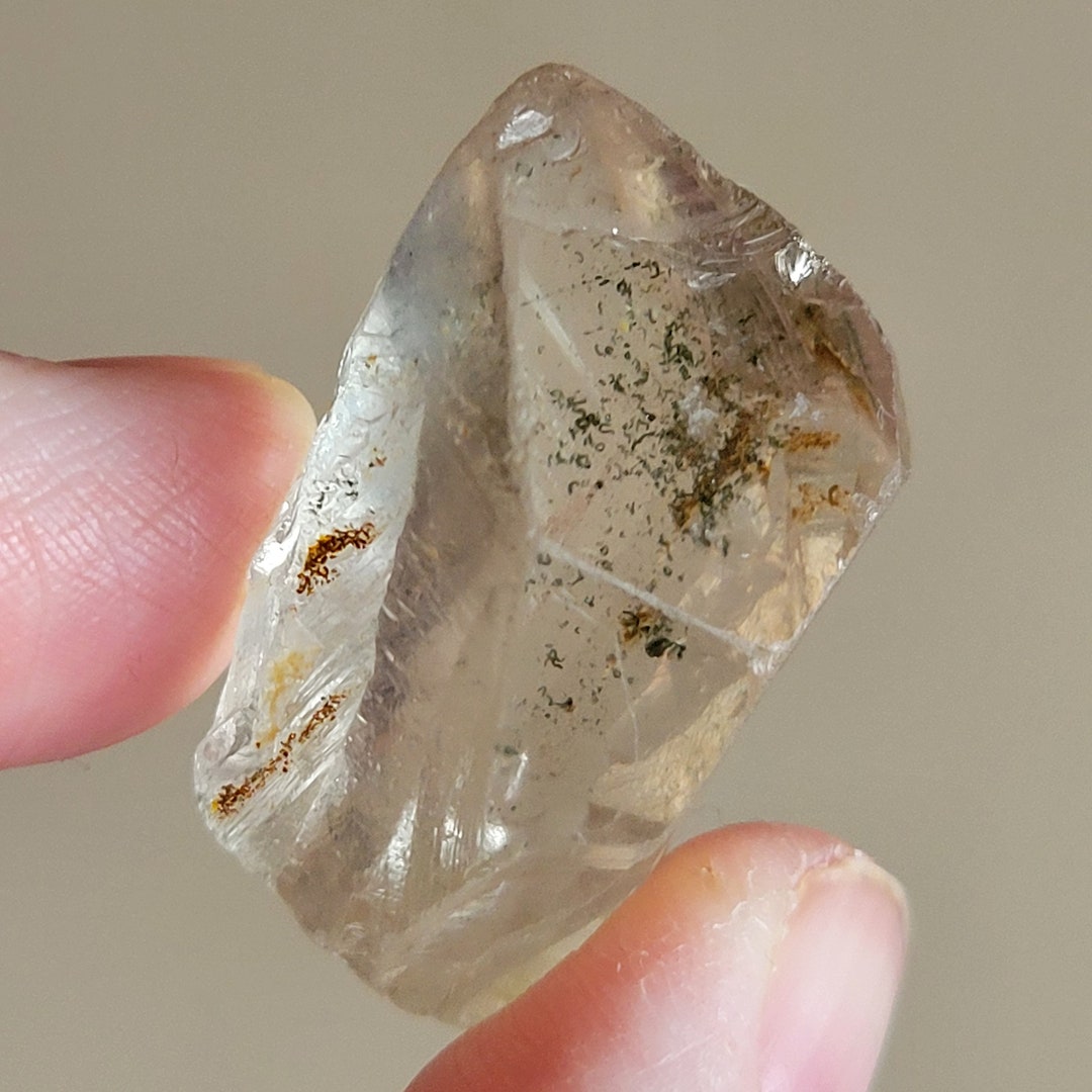 Key Quartz Point Himalayan Chlorite Quartz Point With Keys- Green and Red Chlorite ...