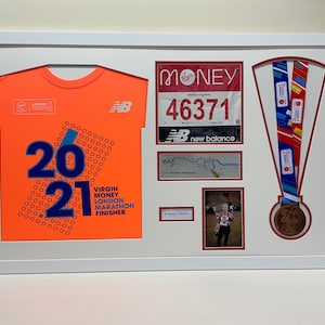 london marathon 2023 medal display frame with running bib, T-Shirt, map, photo and title in frame with white mount, space for 6" x 4" photo