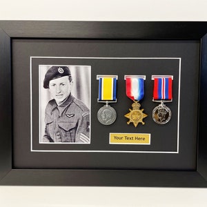 Military Medal Case, WW1 WW2 Medals, 6x4 Photo & Title 3 Slots ( 41cm x 31cm) Black