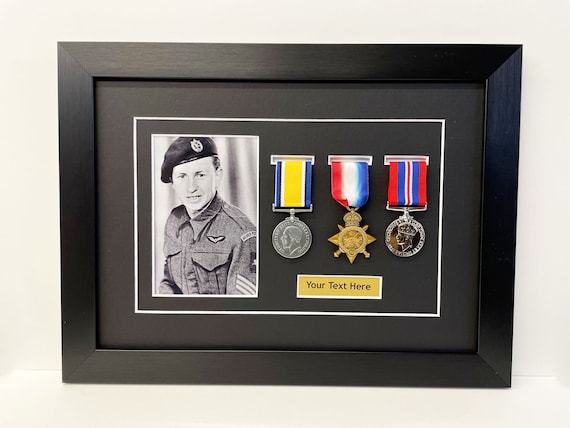 Military Medal Case, WW1 WW2 Medals, 6x4 Photo & Title 3 Slots ( 41cm x 31cm)