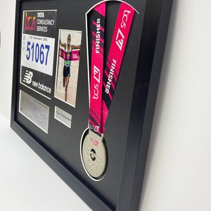 london marathon 2023/24 medal display frame with running bib, map, photo and title in black frame with white mount, DIY display frame image 3