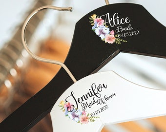 Personalisierter Hochzeitskleiderbügel, benutzerdefinierter Brautkleiderbügel, Bräutigam und Brautkleiderbügel, personalisierter Brautschmuck für Hochzeitskleid, Holzkleiderbügel