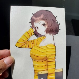 May include: A cartoon illustration of a woman with brown hair wearing a yellow and brown striped shirt and holding two black binders.