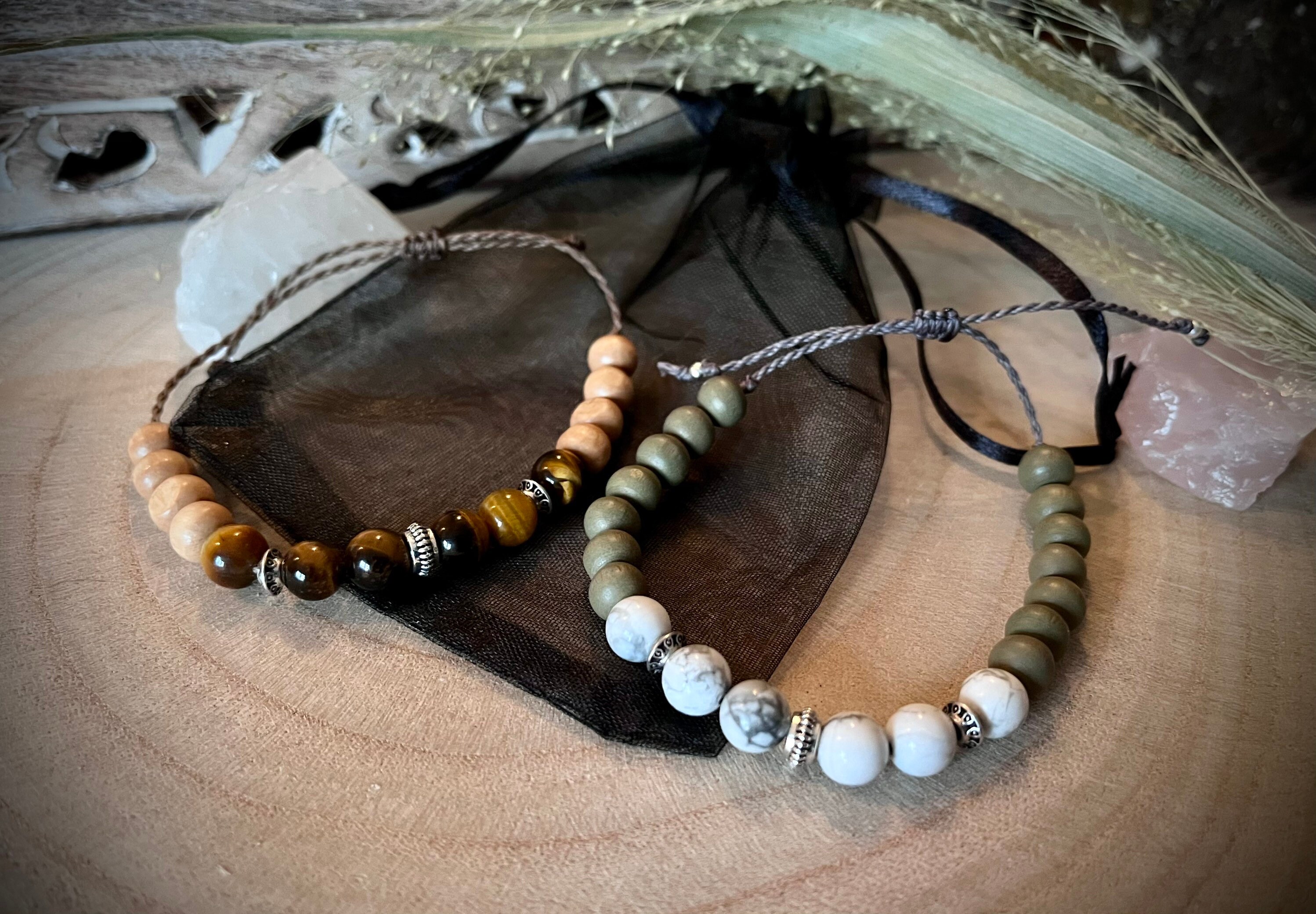 Healing Stone Pearl Bracelet Macramé / Tiger Eye / Howlith / - Etsy