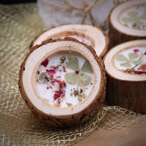 Ritual candle Little Forest Magic – Wish tealight made of soy wax with lavender, chamomile and vanilla fragrance