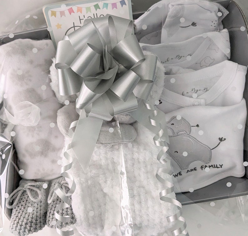 Unisex Elephant Theme Gift Hamper 0-6M. Neutral Grey and White Baby Gift. Neutral Baby Gift with 5 piece layette clothing set image 2