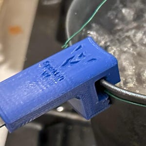 SporkLifter Ultralekki podnośnik do garnków do wędrówek i kempingów | Zamienia łyżkę-sporka w chwytak do garnków | Wyprodukowano w USA, odporny na ciepło, waga poniżej 1 uncji