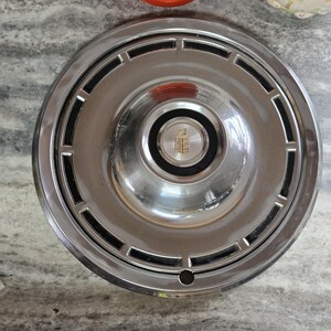 Vtg 1960&#39;s Era Mercury 14 Inch Wheel Cover Hubcap