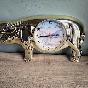 Vtg Molded Plastic "Pig" Quartz Wall Clock