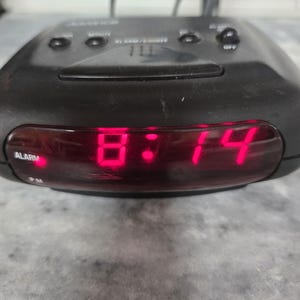 Vtg ADVANCE Model # 4063 Alarm Clock
