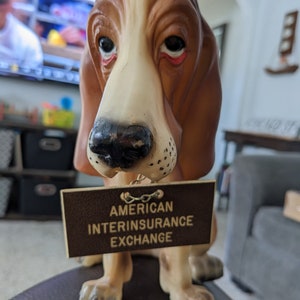 Vintage Breyer Plastic Jolly Cholly Basset Hound Advertising Producy Display American Interinsurance Company image 2