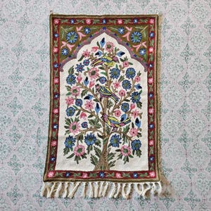 Kashmiri Tree of Life Indian Wall Decor Rug, Wall Hanging, Chainstitch Rug, Living Room, Home Decor, Embroidered Rug, Wall Tapestry, 2x3