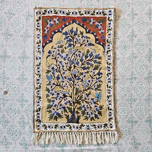 Kashmrii Tree of Life Wall Hanging, Chainstitch Rug, Kashmir, Living Room, Home Decor Rug,  Embroidered Rug, Wall Tapestry, 2x3