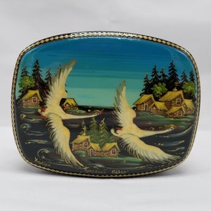 Hand Painted -In Flight- Russian Trinket Box
