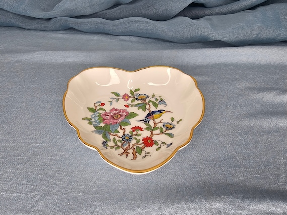 Aynsley Pembroke Pattern Heart Shaped Trinket Dish