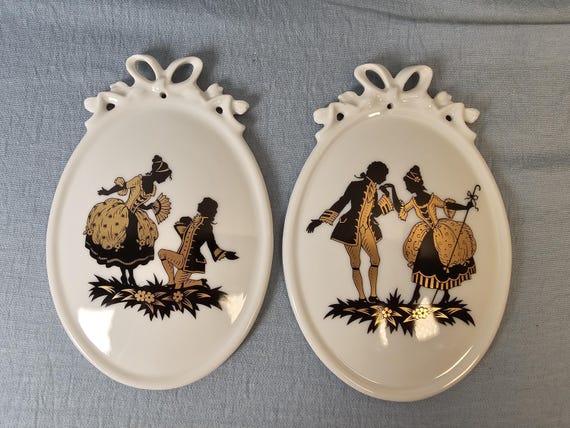 Pair of Wertvolles Porzellan Bavaria Germany Plaques
