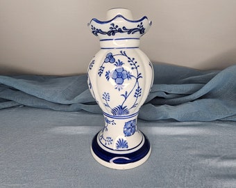 Portacandele in ceramica con motivo floreale e vite blu