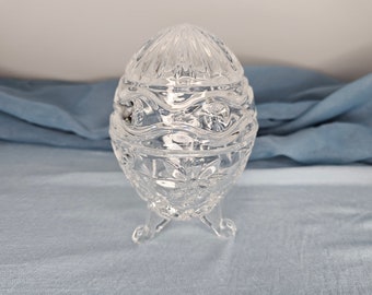 Alexandra di Fifth Ave, piatto per caramelle a forma di uovo ricoperto di cristallo tagliato