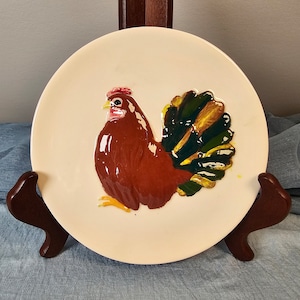 Retro Raised Hen Design Plate