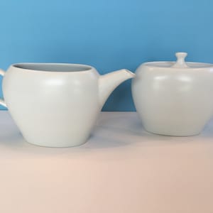 Mid century modern cream and sugar