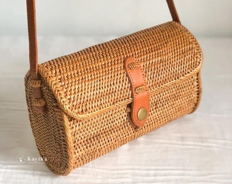 Sling Rattan Bag, Balinese Bag, Summer Purse,  Gift for Mom Handwoven Shoulder Bags, Crossbody Rattan Bags, Gift For Women