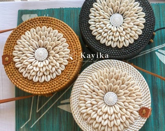 Round Rattan Bag With Shell, Summer Purse, Crossbody Bag, Holiday Bag, Birthday Gift, Women Bag, Gift for Mom, Gift For Women