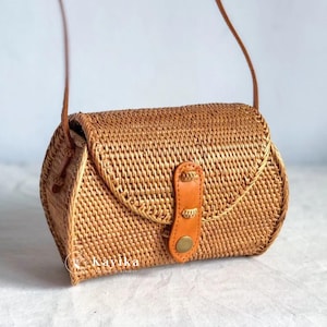 Torby rattanowe typu sling, torby typu sling, tkane torby typu sling, ekskluzywna torba rattanowa, torebka boho na lato, torby typu crossbody, prezent urodzinowy, prezent dla niej