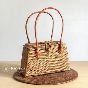 Rattan Handbags, Women Handwoven Bags, Woven wrist bags, Straw Summer Purse, Satchel Bags, Gift for Her, Gift For Women, Wedding Gift