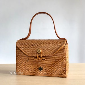 Top Handle Rattan Bags, Bali Handwoven Bags, Straw Summer Purse, Birthday Gift, Women Wrist Bag, Gift For Mom, Gift for Women