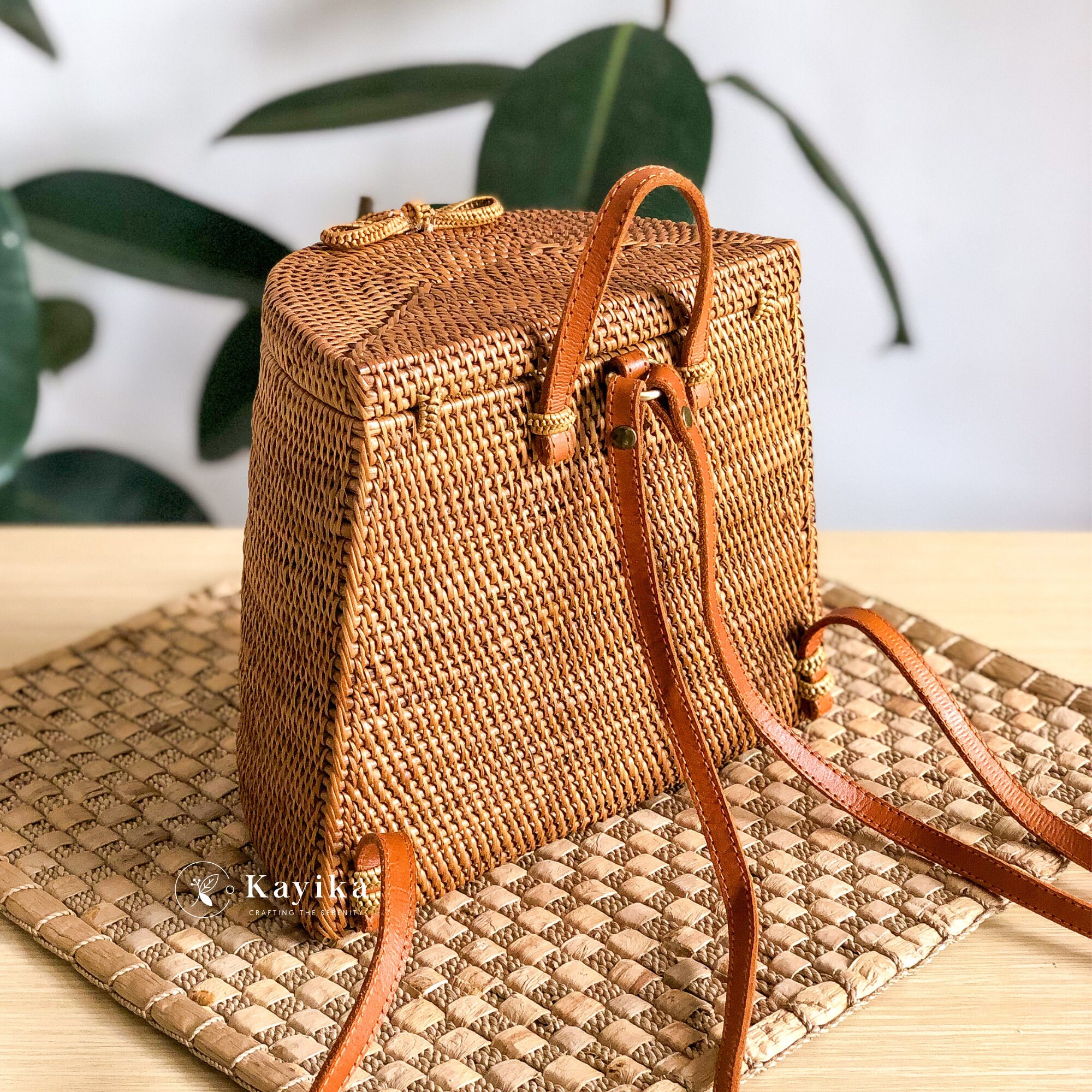 Handmade Rattan Backpack - Woven Straw Bag, Artisan Crafted 